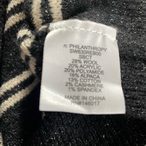 n : Philanthropy black and bone striped v-neck sweater size S - Picture 6 of 7